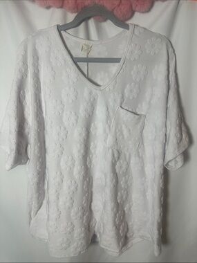 Women's lilac Floral Embossed V-Neck Top